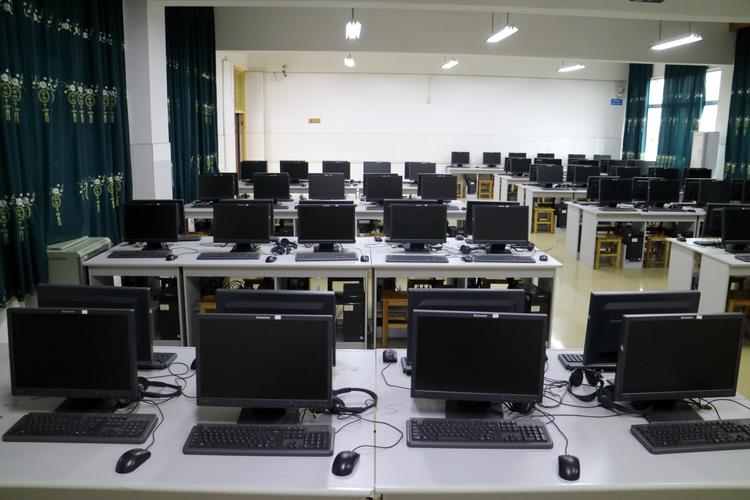 计算机软件开发机房可用于计算机软件开发研究